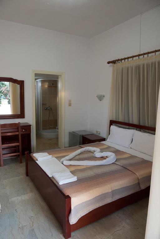 Hotel Glaros Ammoudia Pokoj fotografie